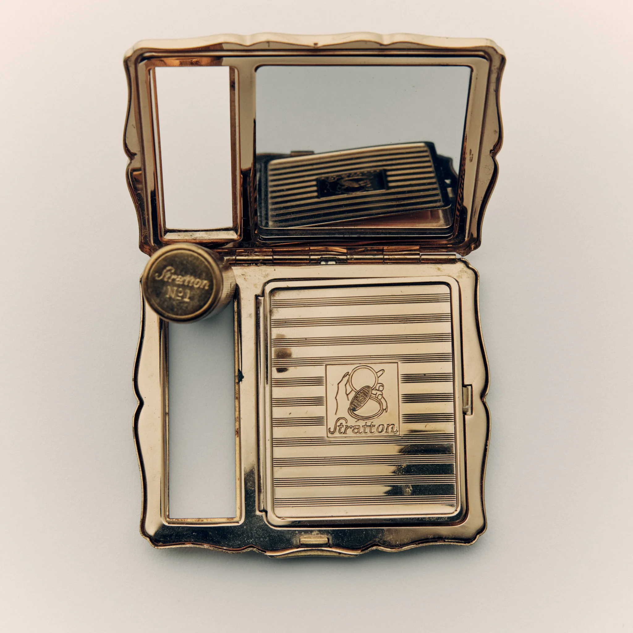 Vintage Stratton Empress Powder Compact with Lipstick Holder - Image 4