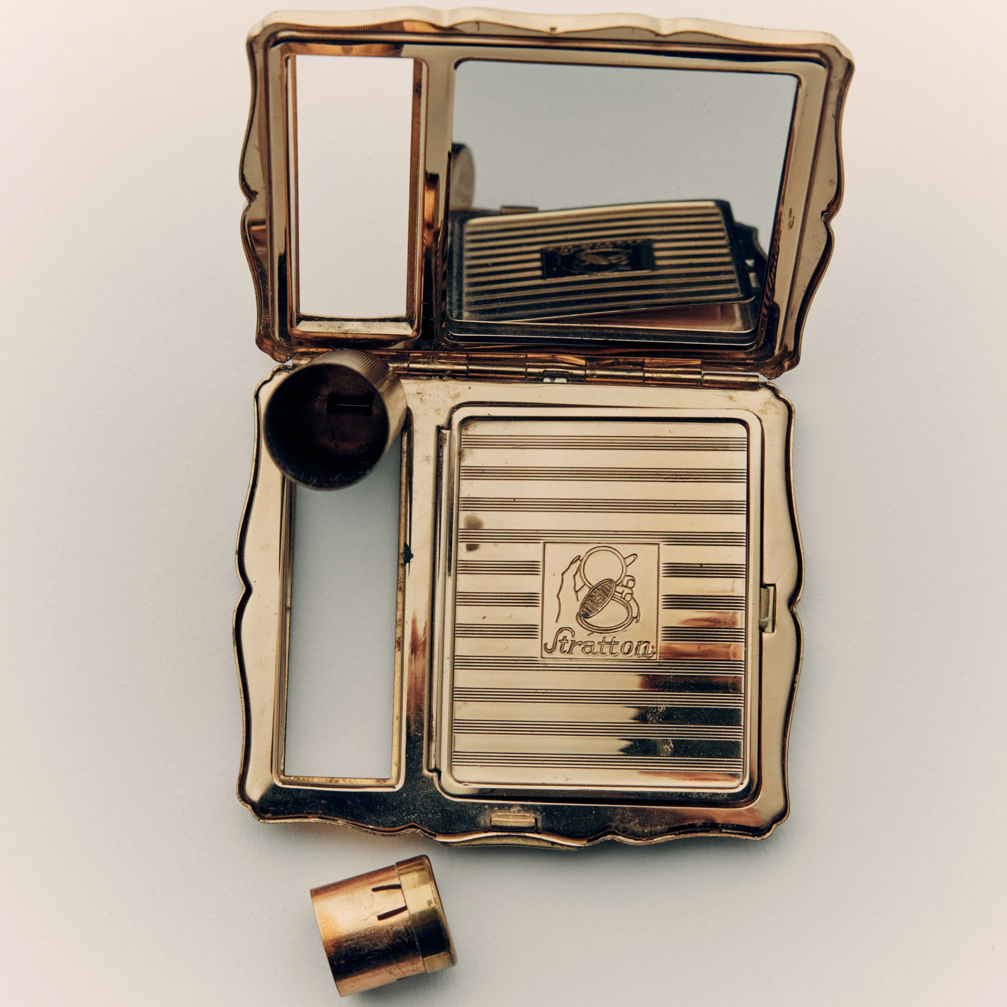 Vintage Stratton Empress Powder Compact with Lipstick Holder - Image 5