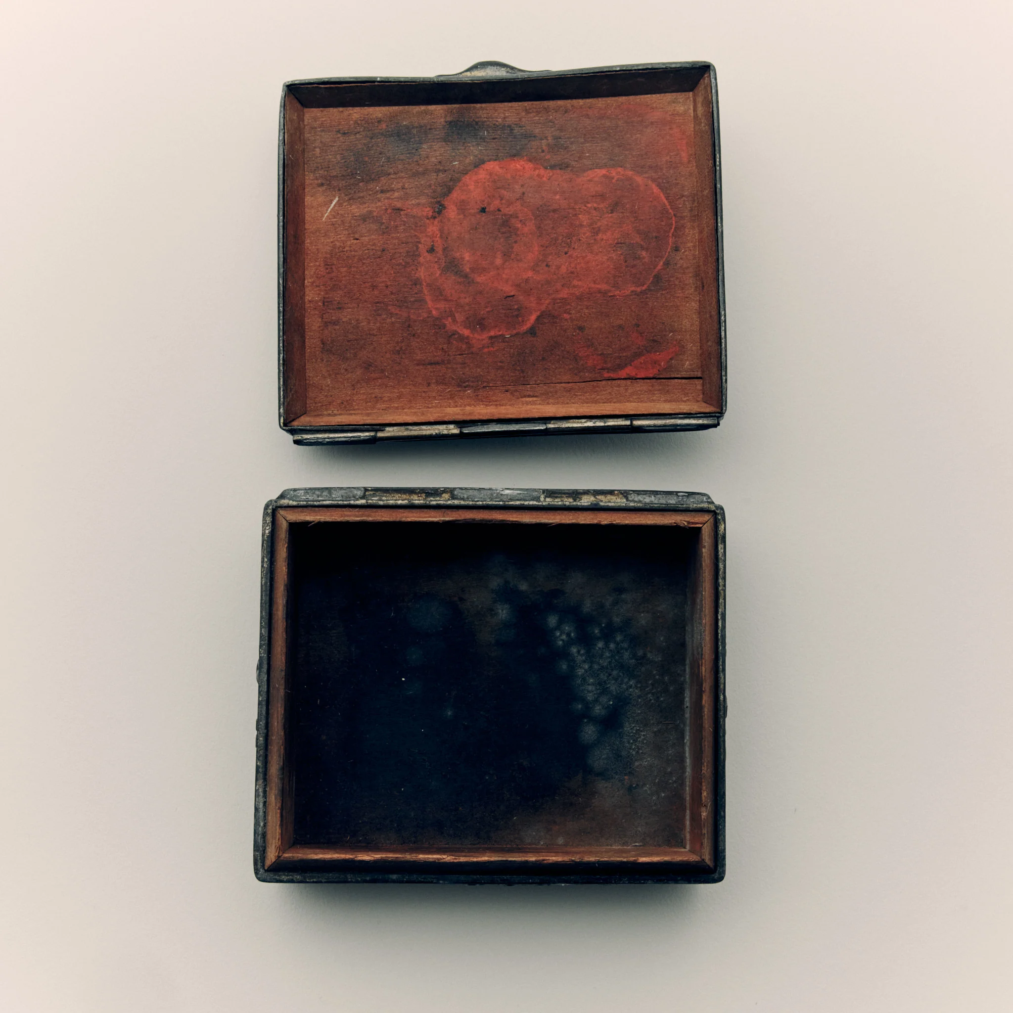 Antique Japanese Wood & Brass Jewellery Box - Image 2